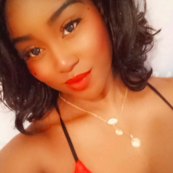 Meet your Posher, BarbieB - Picture 3 of 4